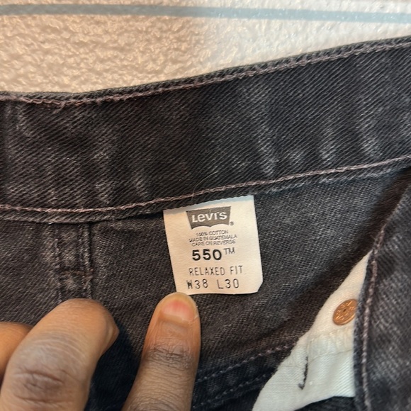Vintage Levi's 550 Relaxed Fit Jeans sz 38x30 - Picture 5 of 6